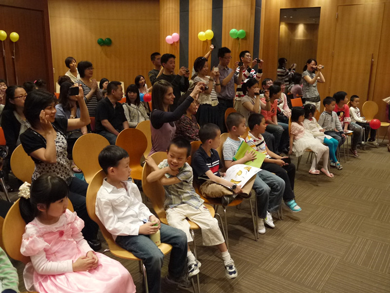 UG环球音乐中心上海静安总店“欢度六一UG环球的节日”音乐会成功举办 
