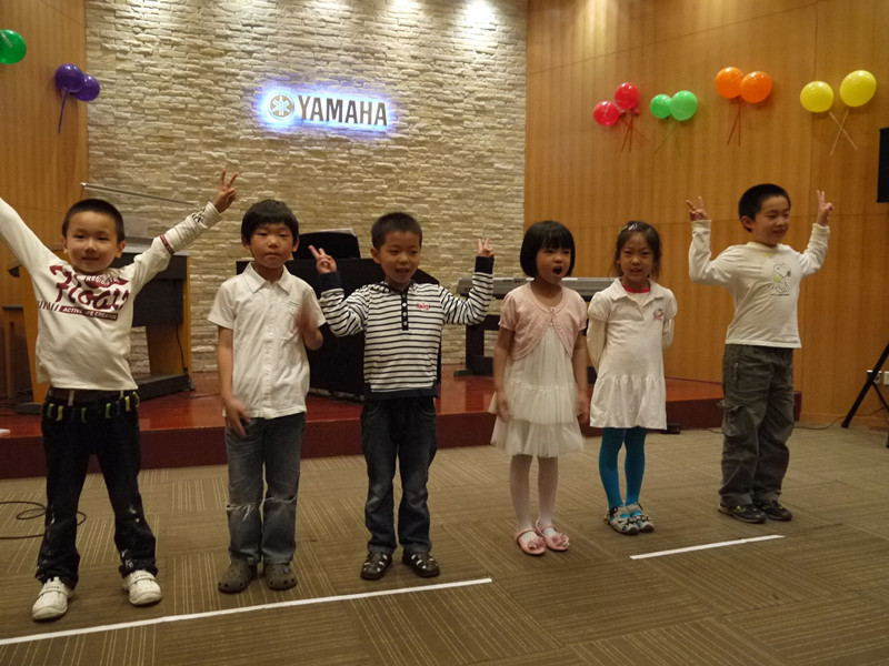 UG环球音乐中心上海静安总店“欢度六一UG环球的节日”音乐会成功举办 