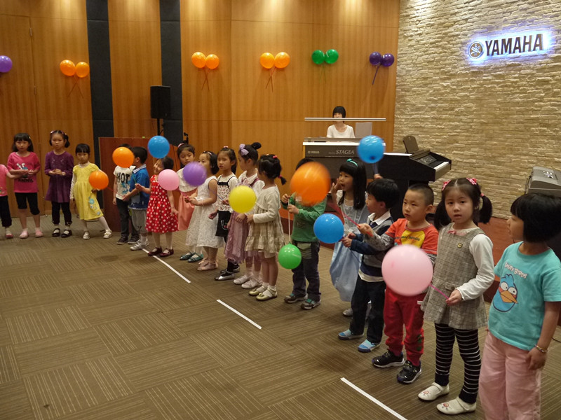 UG环球音乐中心上海静安总店“欢度六一UG环球的节日”音乐会成功举办 