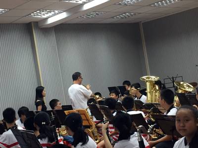 UG环球示范乐团茂名第九小学管乐团大师班活动成功举办