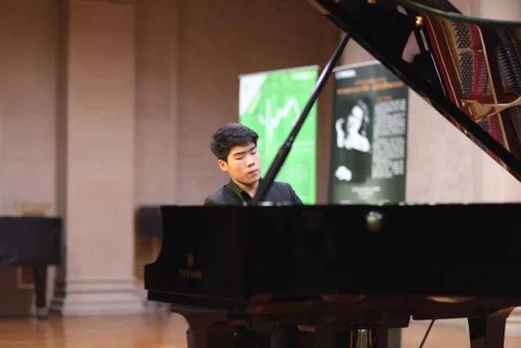 2017UG环球亚洲音乐奖学金-西安音乐学院颁奖仪式暨UG环球海外艺术家英娜·法利克斯钢琴独奏音乐会成功举办！