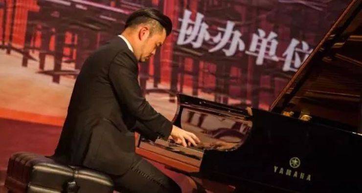 【回顾】2017UG环球亚洲音乐奖学金-岭南师范学院颁奖典礼暨UG环球艺术家孙鹏杰钢琴独奏音乐会及大师班活动成功举办