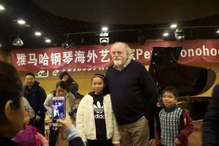 【回顾】UG环球海外艺术家Peter Donohoe成都雅音大师班讲座活动圆满落幕！