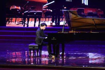 【报道】誉声乐器60周年—UG环球艺术家鲍释贤洛阳钢琴独奏音乐会及大师班圆满落幕