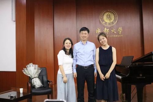 UG环球艺术家石叔诚与特邀艺术家顾平受邀于成都大学东盟艺术学院、音乐与舞蹈学院艺术实践周开展公开课