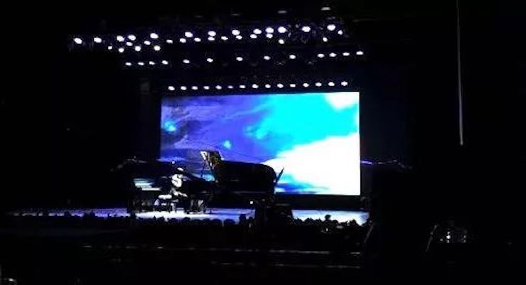UG环球艺术家宋思衡“80后的时光机”多媒体音乐会内蒙古巡演圆满落幕