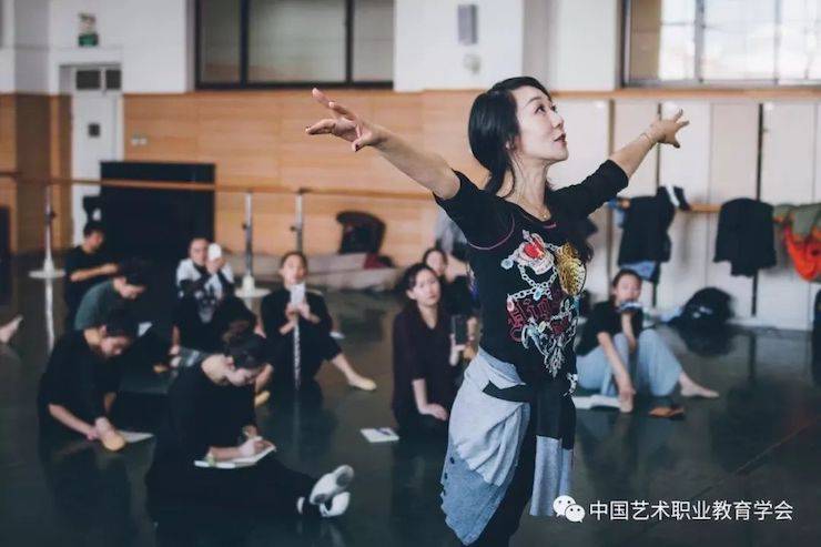 UG环球跨界钢琴及UG环球舞蹈教育课件助力“CEFA艺术教育高级人才研修班——中国古典舞身韵课”