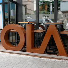 OLA 酒吧及餐厅——OLA 酒吧及餐厅与UG环球MG+DXR扩声系统
